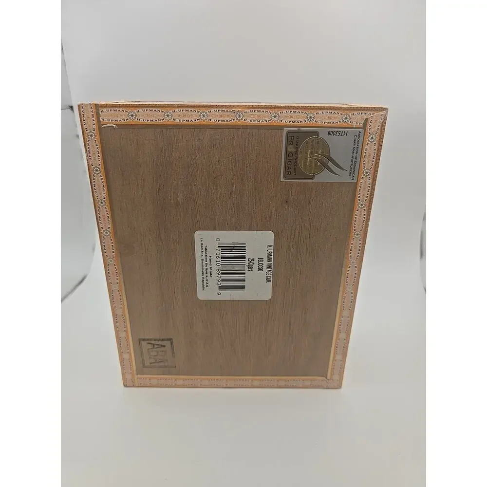 H UPMANN Wooden Cigar Box empty